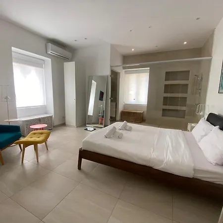 Central Sliema Apartment * Sliema