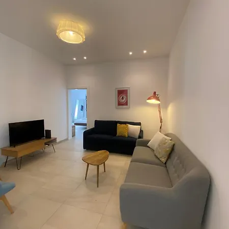 Central Sliema Apartment Apartamento Sliema