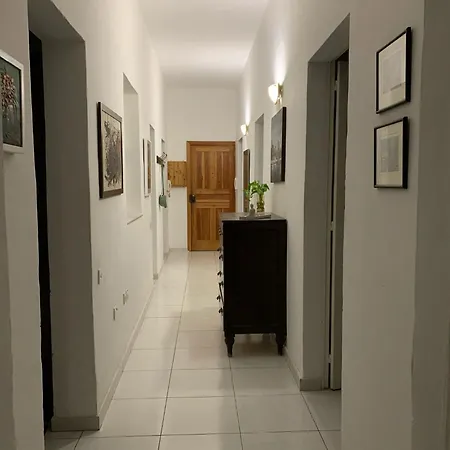 Sliema Central Apartment דירה סליאמה