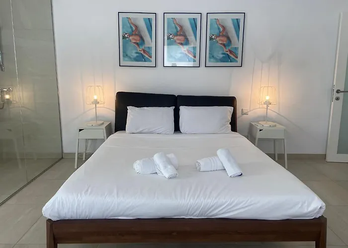 Апартаменты Central Sliema Apartment *