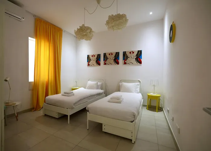 Апартаменты Central Sliema Apartment *
