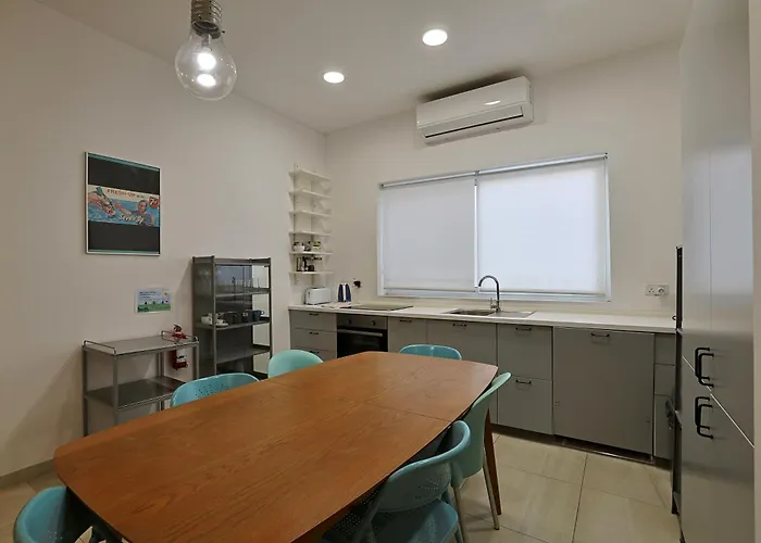 Апартаменты Central Sliema Apartment *